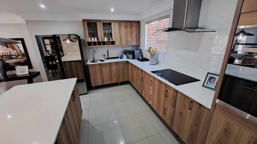 3 Bedroom Property for Sale in Wild Olive Estate Free State